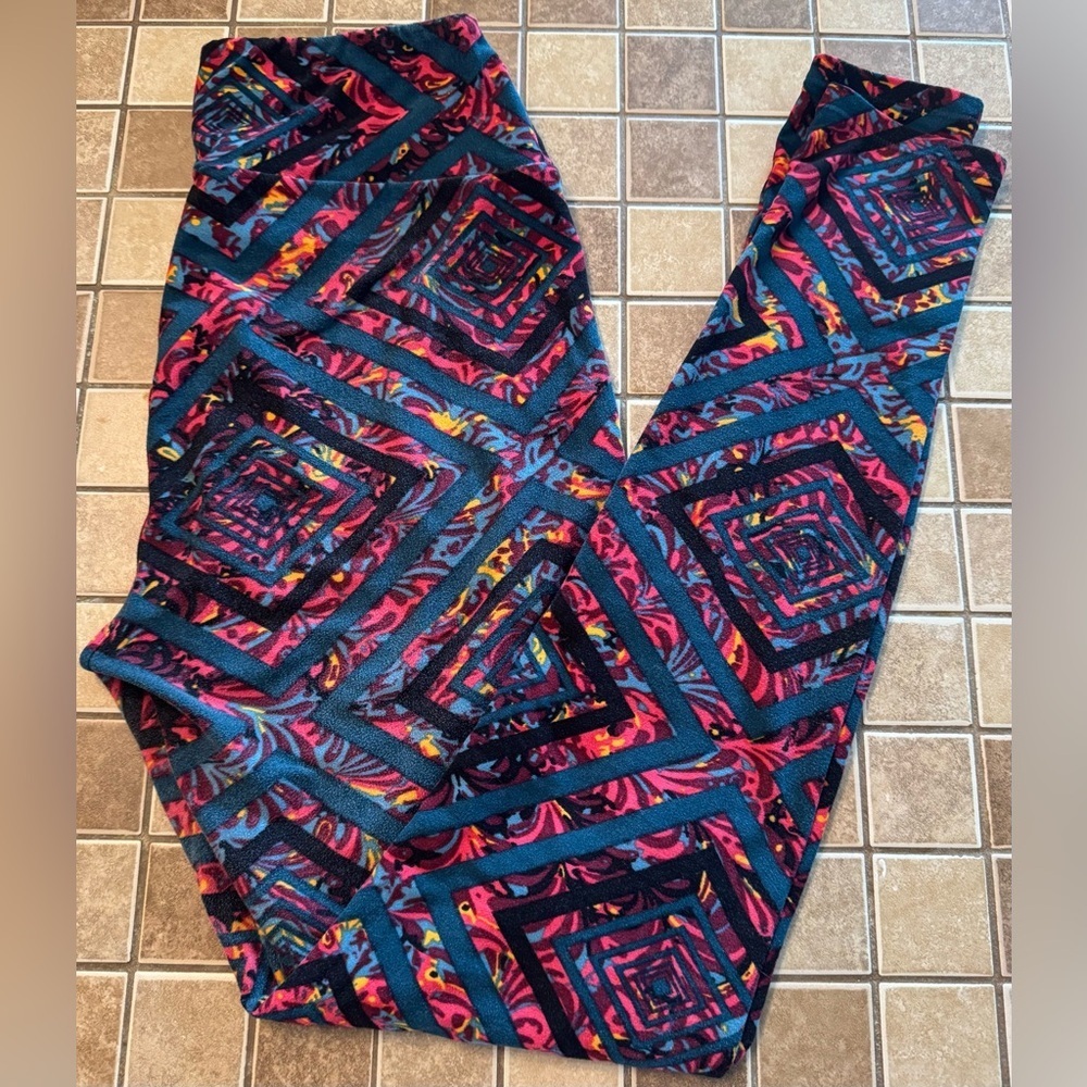 LuLaRoe Colorful Geometric Leggings One Size
